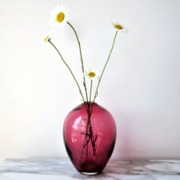 Vingtage 5.5” Hand-Blown Pilgrim Cranberry Art Glass Style Bud Vase - Picture 1 of 8
